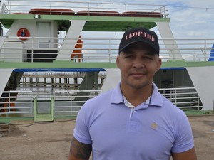 Eletricista Joilson Lopes, 31 anos, é um dos que vão se deslocar de Macapá para Afuá (Foto: Abinoan Santiago/G1)