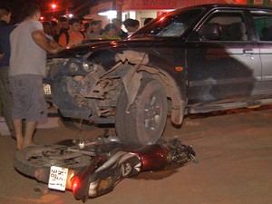 Acidente aconteceu na noite de sábado (6) na Avenida Magalhães Barata (Foto: Reprodução/TV Tapajós)