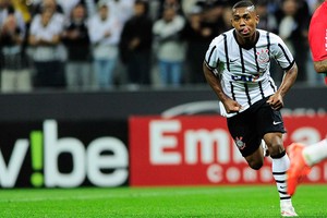 Malcom, Corinthians x Portuguesa (Foto: Marcos Ribolli)