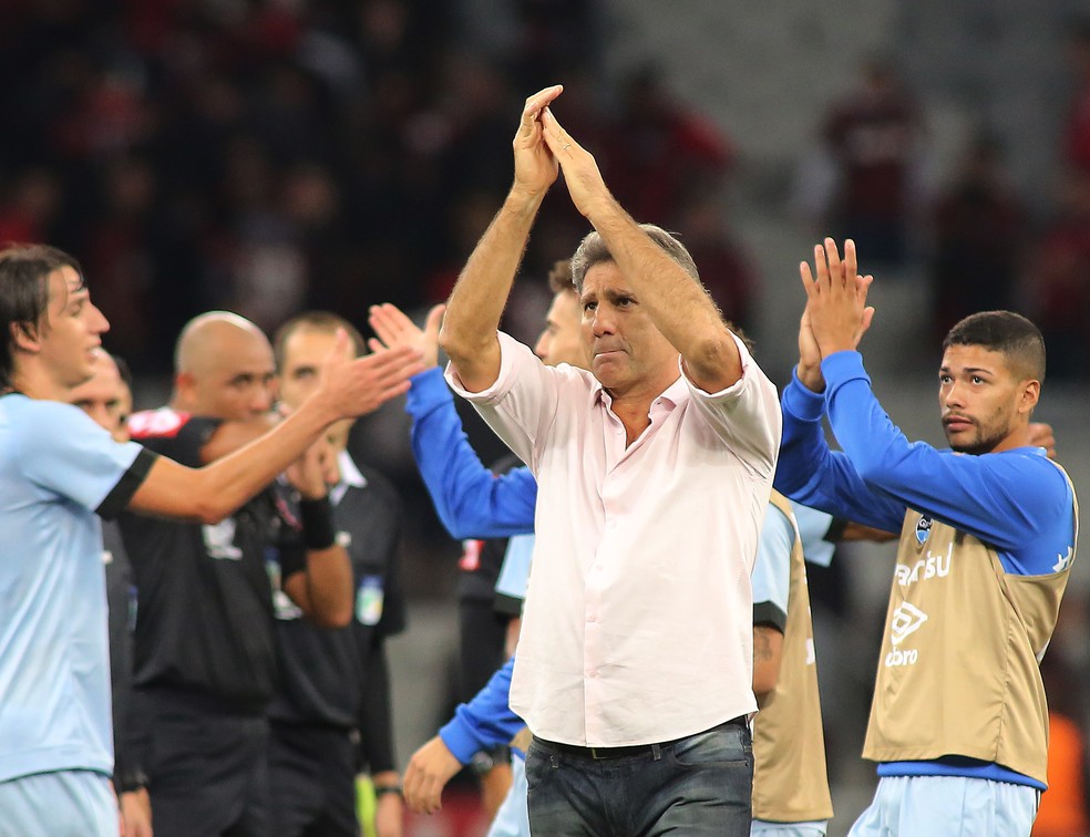 Renato gostou da atuação do Grêmio na Arena da Baixada (Foto: Giuliano Gomes/PR Press)