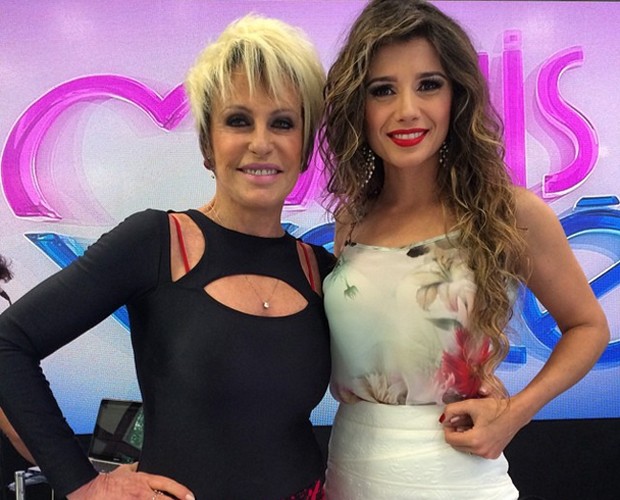 Ana Maria e Paula Fernandes no Mais Você (Foto: Mais Você/TV Globo)