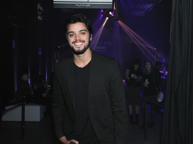 Rodrigo Simas em evento em São Paulo (Foto: Amauri Nehn/ Brazil News)