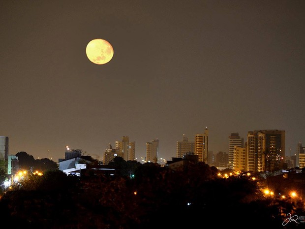 Fotografo fez imagens da lua após o eclipse total em Teresina (Foto: Juscelino Reis/Arquivo Pessoal)