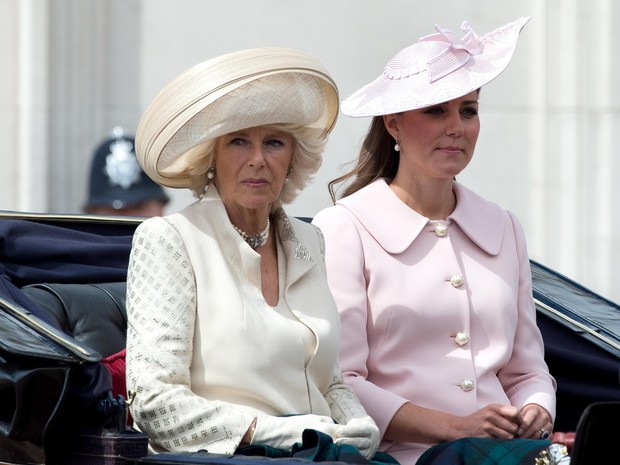 Kate Middleton e Camilla Parker (Foto: Reuters / Agência)