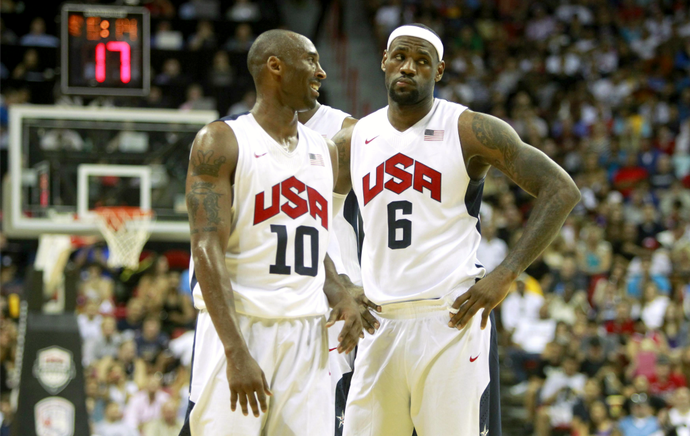 Kobe Bryant LeBron James Estados Unidos seleção basquete (Foto: Reuters)