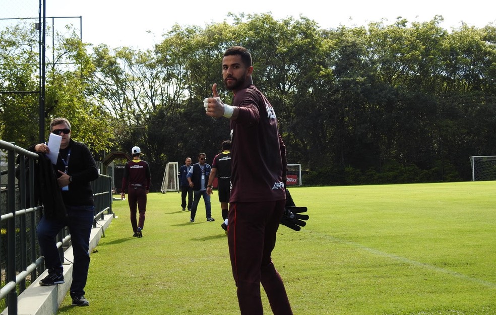 Renan Ribeiro foi lançado por Dorival Júnior quando estava no Atlético-MG (Foto: Marcelo Hazan)