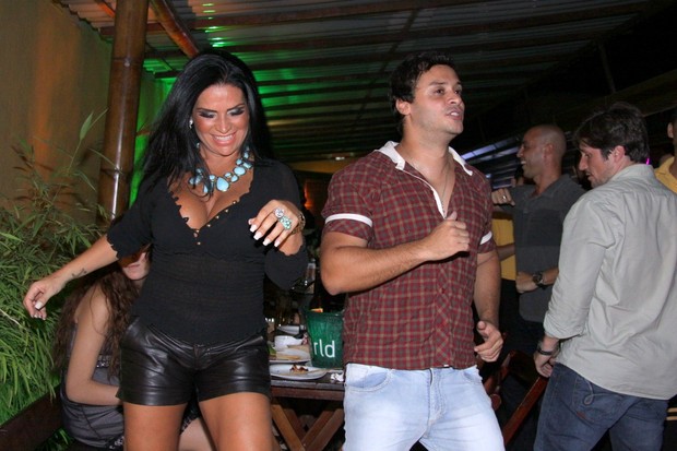 Solange Gomes e Charles Daves em festa no Rio (Foto: Alex Palarea/ Ag. News)
