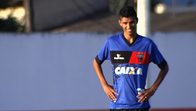 Jorginho, meia do Atlético-GO (Foto: Reprodução/TV Anhanguera)