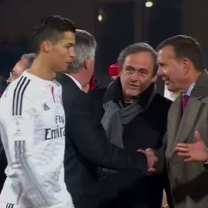 Cristiano Ronaldo não fala com Michel Platini no Mundial de Clubes (Foto: Reprodução SporTV)