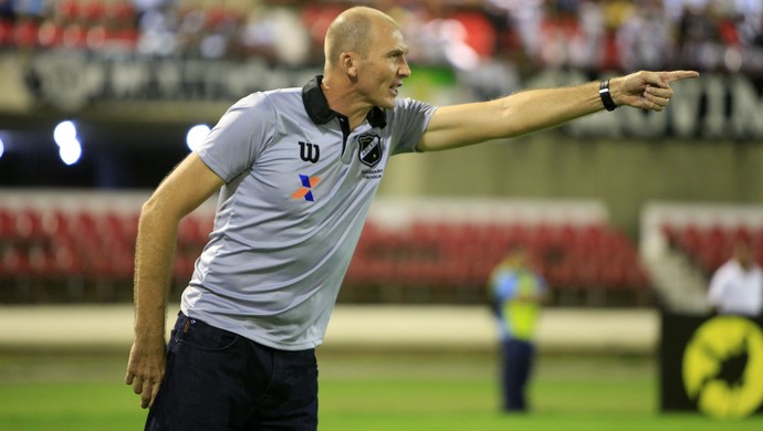Gilmar Dal Pozzo, técnico do ABC (Foto: Ailton Cruz/ Gazeta de Alagoas)