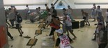 Torcedores brigam durante intervalo; vídeo (Edgard Maciel de Sá/GloboEsporte.com)