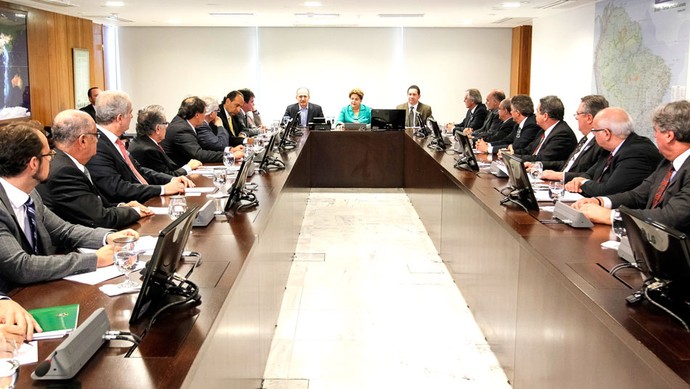 dilma com dirigentes dos clubes (Foto: Roberto Stuckert Filho / PR) dilma com dirigentes dos clubes (Foto: Roberto Stuckert Filho / PR)