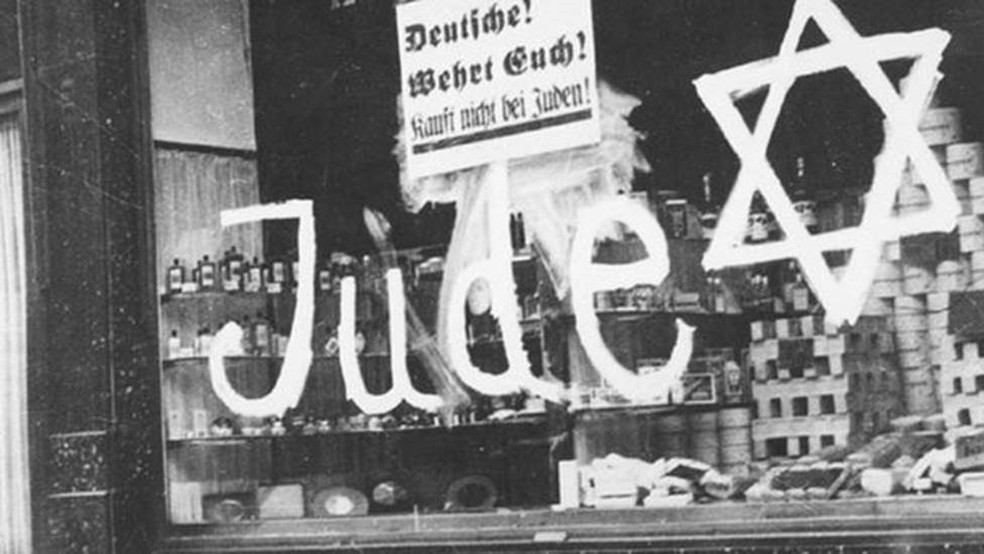 'Protejam-se, não comprem de judeus': além de perseguir judeus, Holocausto também levou à morte de ciganos e homossexuais — Foto: Museu Yad Vashem