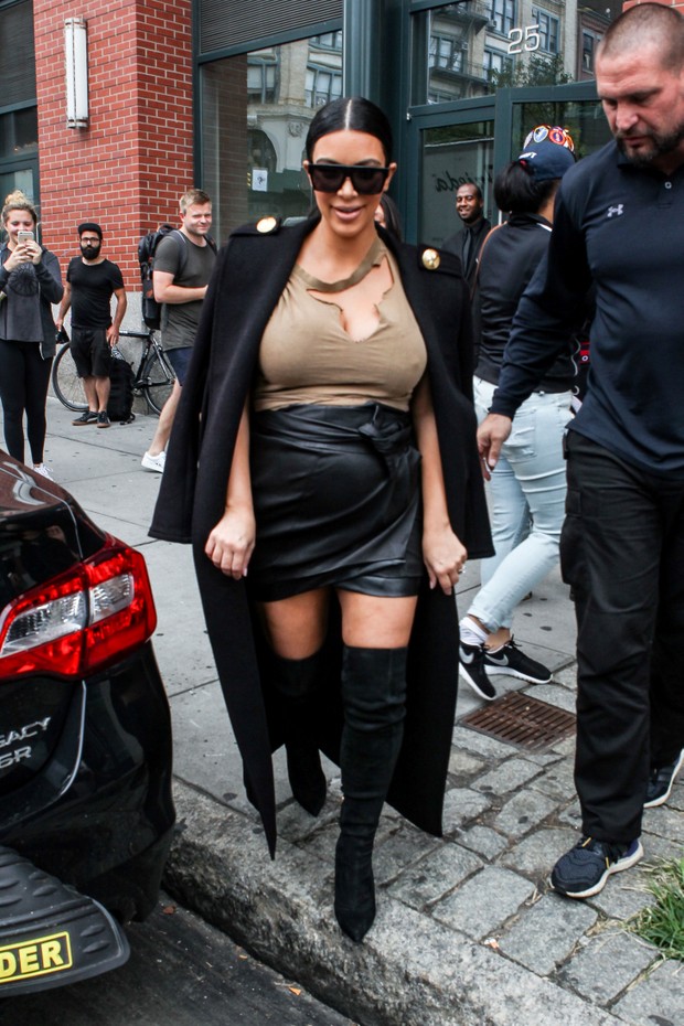 Kim Kardashian durante a semana de moda de Nova York (Foto: AKM-GSI Brasil)