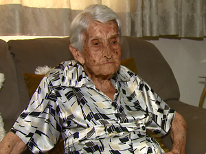 Carolina completará 103 anos no dia 15 de fevereiro (Foto: Reprodução EPTV)