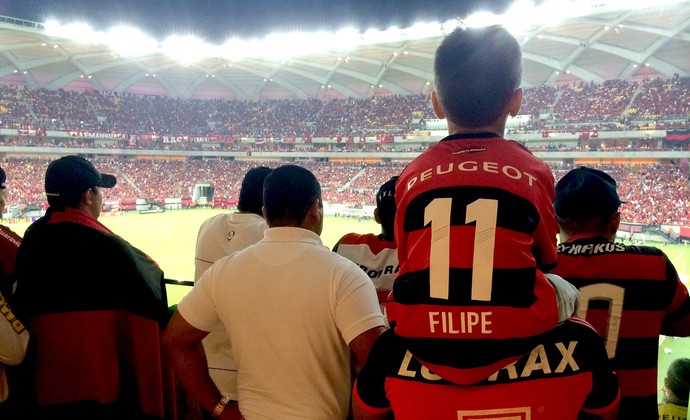 Torcida do Flamengo na Arena amazônia (Foto: Isabella Pina)