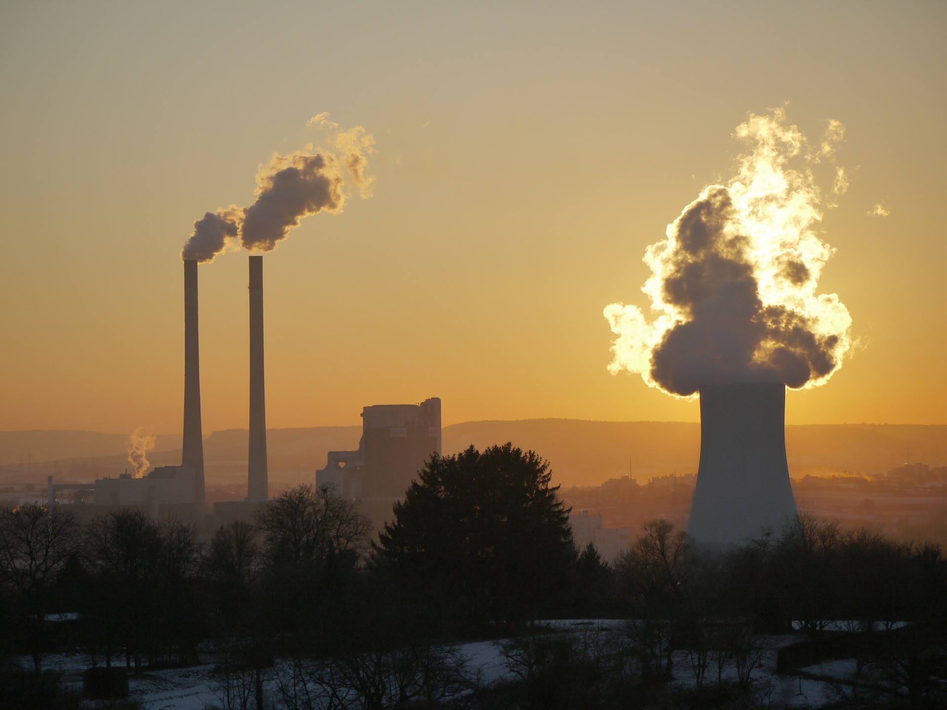 Acabar com a queima de carvão mineral para a produção de energia elétrica é uma das mais importantes medidas para conter o aquecimento global. (Foto: Creative Commons / MonikaP)