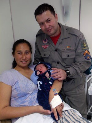 Mãe parto banheiro Brigada Militar (Foto: Lisandra Steffen/RBS TV)