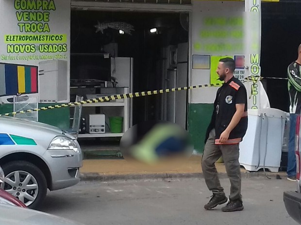 G1 Comerciante é Morto A Tiros Na Porta De Sua Loja Em Aparecida De Goiânia Notícias Em Goiás 