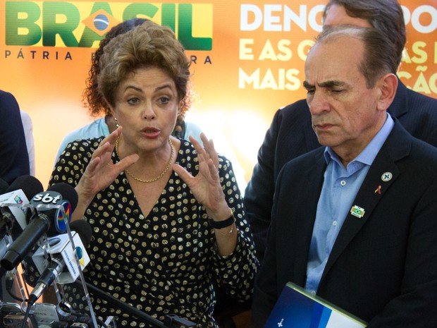 Dilma Rousseff e Marcelo Castro (Foto: Aldo Carneiro/Pernambuco Press)