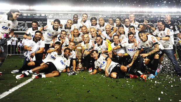 corinthians campeão paulista 2013 (Foto: Marcos Ribolli / Globoesporte.com)