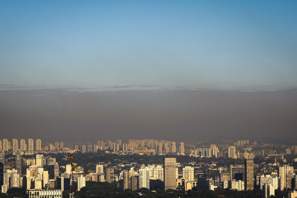 Camada de poluição é vista sobre a região dos Jardins, em São Paulo. (Foto: Aloísio Mauricio/Fotoarena/Estadão Conteúdo)