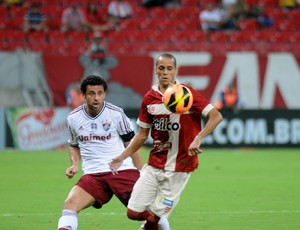 náutico x fluminense derley fred (Foto: Aldo Carneiro / Pernambuco Press)