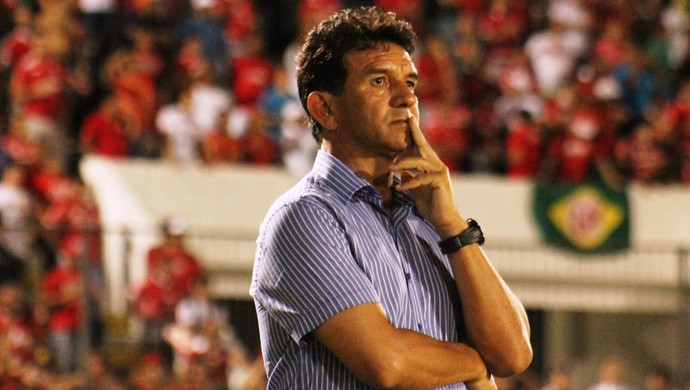 Guilherme Macuglia técnico do América-RN (Foto: Canindé Pereira) Guilherme Macuglia técnico do América-RN (Foto: Canindé Pereira)