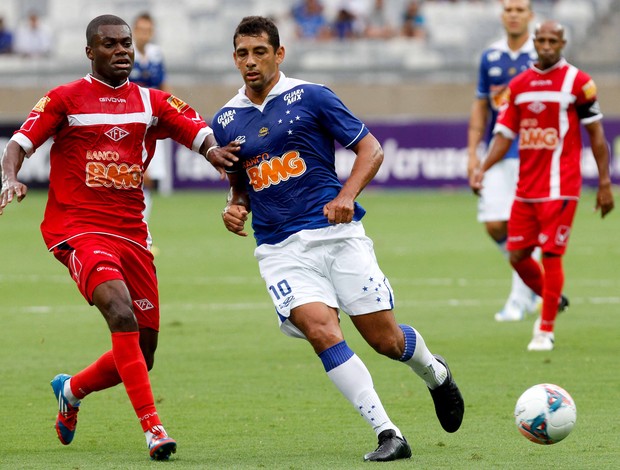 Diego Souza, atacante do Cruzeiro (Foto: Washington Alves / Vipcomm)