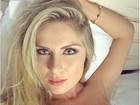 Ex-BBB Renatinha faz charme em selfie e promete: 'Amanhã tem mais'