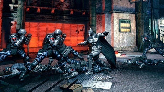 Blackgate traz de volta o famoso sistema de combate da série Arkham (Foto: GearNuke)