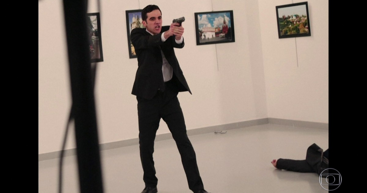 Jornal Nacional Embaixador Da Rússia Na Turquia é Assassinado Em Galeria De Arte 5703