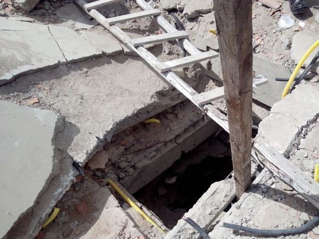 Família passou mais de 34 horas sob os escombros  (Foto: Daniel Soares / G1)