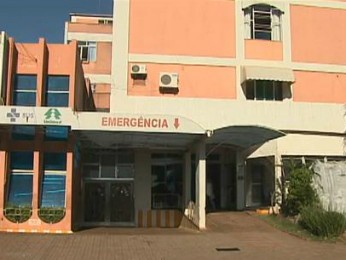 Hospital diz que pagamentos estão atrasados há cinco meses (Foto: Reprodução / RPC TV)