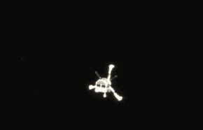 Imagem feita pela sonda Rosetta mostra o módulo espacial Philae seguindo em direção ao cometa 67P/Churyumov-Gerasimenko (Foto: ESA/Rosetta) Imagem feita pela sonda Rosetta mostra o módulo espacial Philae seguindo em direção ao cometa 67P/Churyumov-Gerasimenko (Foto: ESA/Rosetta)