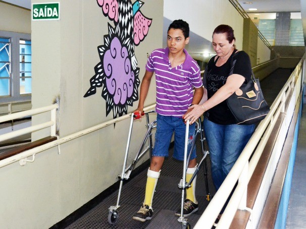 A AMR atende, ao todo, 500 crianças de 0 a 17 anos. Destas, cerca de 350 estão estudando. (Foto: Divulgação)