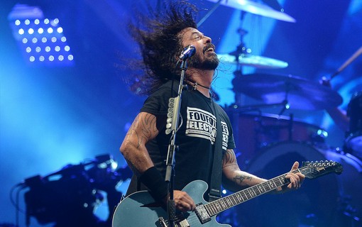 Foo Fighters encerra com último show da noite no Palco Mundo