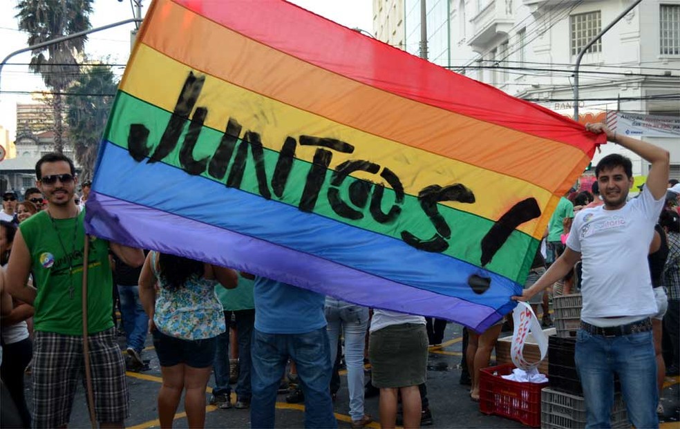 Nome social de travestis e transgêneros passa a ser obrigatório em boletins de ocorrência no Ceará (Foto: Bruna Stuppiello/G1)