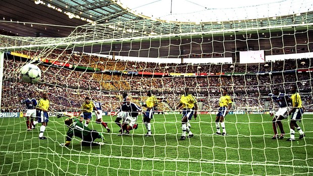 Zidane gol final Copa 1998 (Foto: Getty Images) Zidane gol final Copa 1998 (Foto: Getty Images)