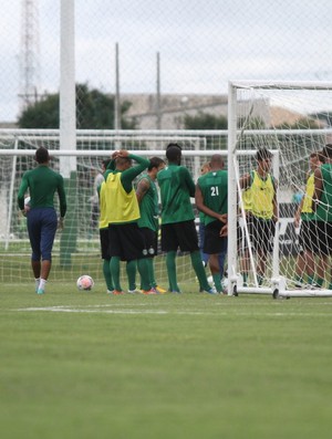 Atletas do Coritiba reunidos durante treino no CT da Graciosa - reunião (Foto: Divulgação / Site oficial do Coritiba)