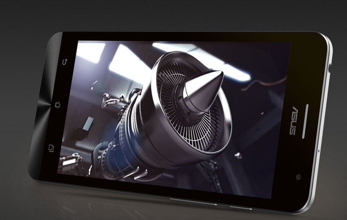 Zenfone 5 vem com processador Intel e memória RAM de 2 GB (Foto: Divulgação/Asus)