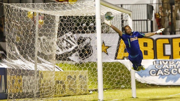 ABC x Guarani Estádio Frasqueirão Série C - gol Lúcio Flávio (Foto: Alexandre Lago/GloboEsporte.com)