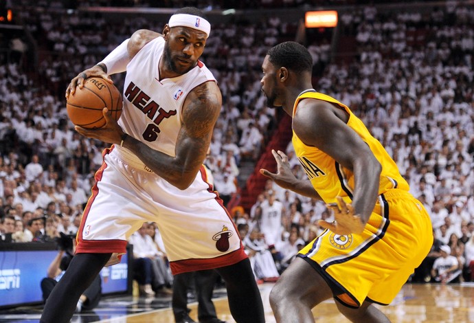 LeBron James Indiana Pacers x Miami Heat  (Foto: Reuters)
