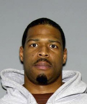 Jonathon Walker é suspeito de ter matado filha, namorada e sogra, além de ter deixado outra filha ferida (Foto: AP Photo/New York City Police Department) Jonathon Walker é suspeito de ter matado filha, namorada e sogra, além de ter deixado outra filha ferida (Foto: AP Photo/New York City Police Department)