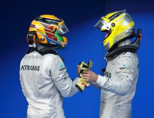 nico rosberg e Lewis Hamilton Mercedes gp da malásia (Foto: Agência Reuters)
