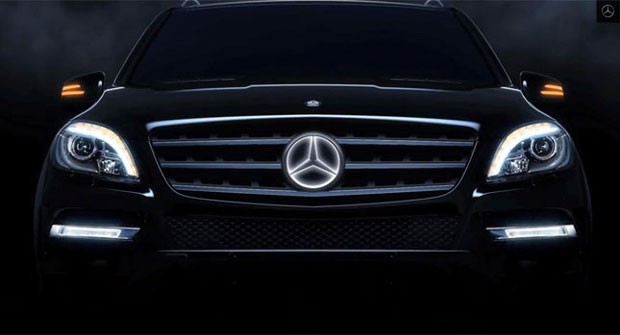 Estrela da Mercedes-Benz agora recebe iluminação como opcional (Foto: Divulgação)