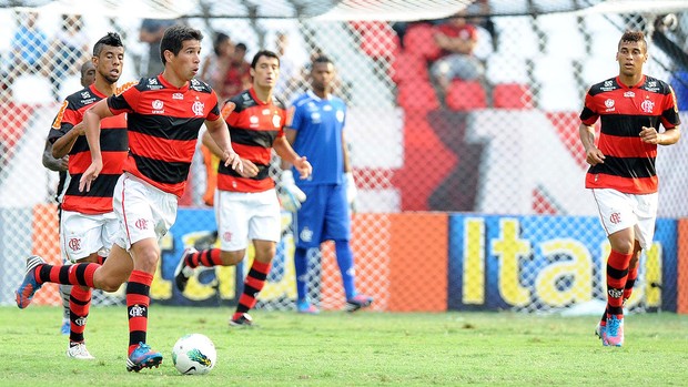 Caceres, Flamengo x Botafogo (Foto: Bernardo Monteiro / Vipcomm)