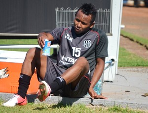 Chiquinho, atacante da Ponte Preta (Foto: Murilo Borges / Globoesporte.com)