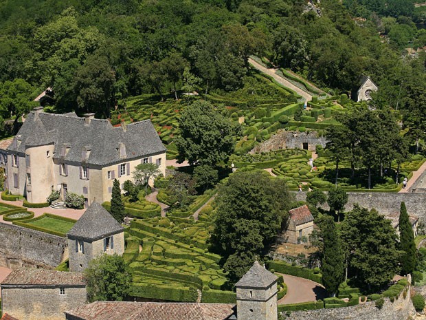 Jardim fica em área de castelo (Foto: Divulgação/Marqueyssac)