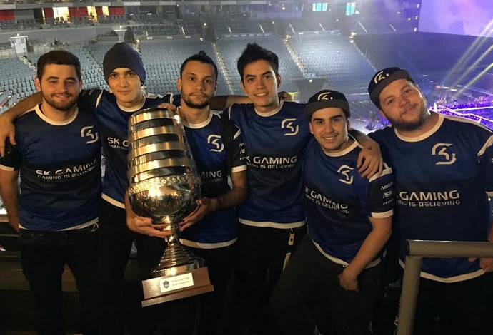 LUCAS1 E COLDZERA FARPANDO ALGUNS JOGADORES BRASILEIROS 